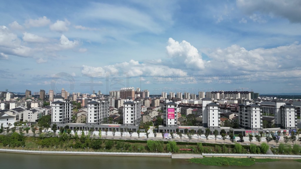 城市航拍江西抚州城市风光实拍视频免费下载_mp4格式_3840像素_编号45723500